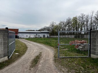 Komerční pozemek, 3707m² s halou, Červený Újezd - 2