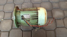Přírubový Elektromotor VEM 0,8/1,1KW průměr hřídele 18mm - 2