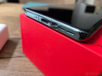 OnePlus 12 16GB/512GB (skvělý stav) + kryt - 2