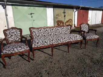 Sofa+ křesla po renovaci. - 2