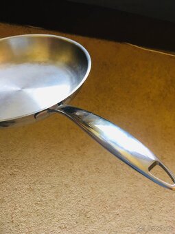 Profesionální nerezová pánev 32 cm – z gastro provozu - 2