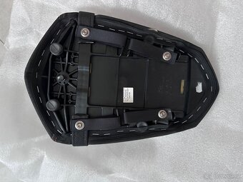KTM Super Duke R 1290 - sedlo spolujezdce - 2