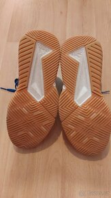 Dětské sálové boty Adidas vel.39,5 - 2