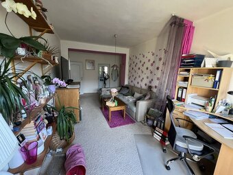 Prodej bytu 3+1, 63m2, balkon, Pardubice-Višňovka - 2