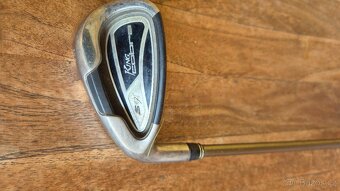 Prodám golfové hole Cobra - 2