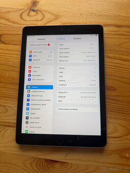 Ipad 6 Generace Apple iOS Tablet Wifi Internet - 32 GB - 2