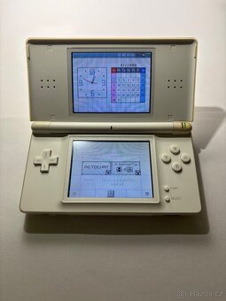 Nintendo DS Lite + hra - 2