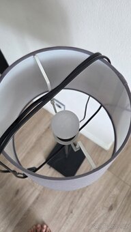 Stojací lampa IKEA se stínidlem - 2