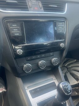 Škoda octavia 1.6 TDI 85Kw - 2