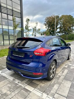 Ford Focus 2.0 ST - 2