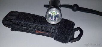 LED svítilna / baterka SUNWAYMAN R20A, příslušenství, pouzdr - 2