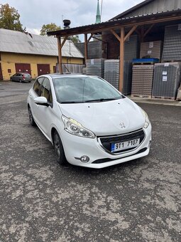 Peugeot 208 1.2 - 2