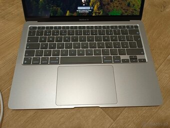 Apple A2337, macbook Air 2020, 8 jádrový CPU M1, 512GB - 2