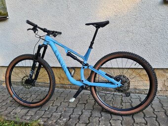 Canyon Neuron 7, 2022, najeto 300 km - 2