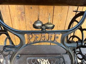 Šicí stroj Pfaff 31 - 2