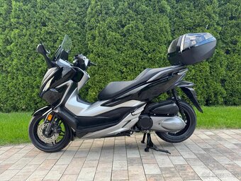 Honda Forza 300 - 2