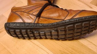 Dámské kožené tenisky PiuPiu - 2