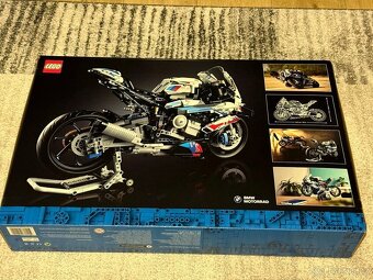 LEGO Technic 42130 BMW M 1000 RR motocykl - 2