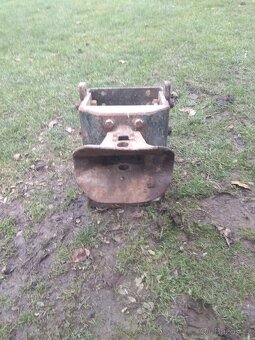 Závěs Zetor 7211 - 2