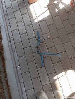 Jawa - kříž stupaček - 2