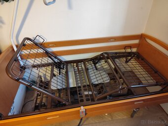 Zdravotní polohovací postel - 2