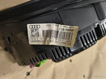 AUDI A4 8E - BUDÍKY - 2