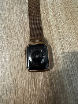 Apple Watch 5 - ZDARMA pásky - 2