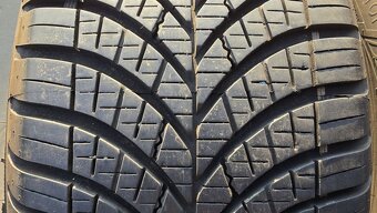 Celoroční pneu 205/55/17 Good Year - 2