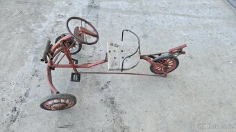 Šlapací tříkolka "Trilobit" - 2