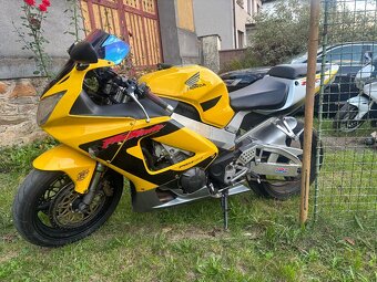 Honda CBR 929RR Fireblade 01 - 2