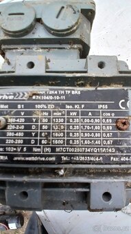 Motor s prevodem - 2