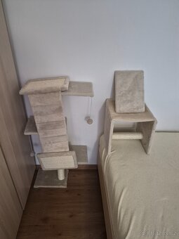 Nástěnné škrabadlo - 2