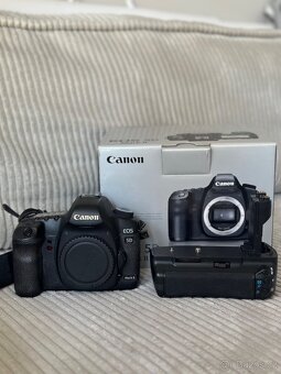 Canon 5D Mark II - 2