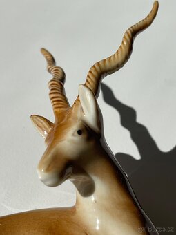 Gazela porcelánová soška na zeď - 2