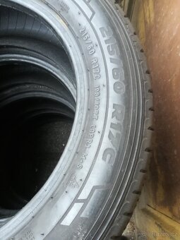 215/60R17 c - 2