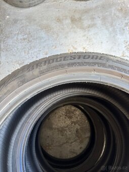 Bridgestone Potenza s001 235/40/19 - 2