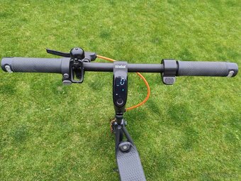 Elektrická koloběžka v záruce - Ninebot by Segway F2 Pro E - 2