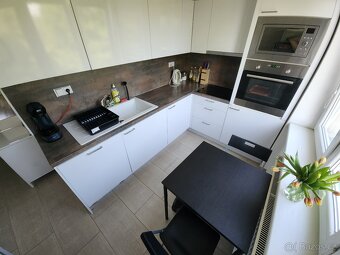 Pronájem bytu 3+1, 69 m2, Fučíkova ul., Hradec Králové - 2