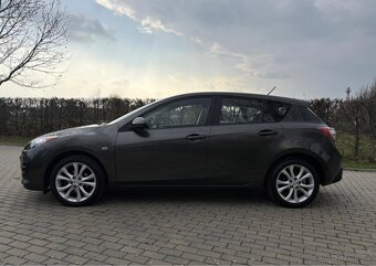 Mazda 3 1.6 77 kW Active Plus ( r. v. 2010 ) - benzín - 2