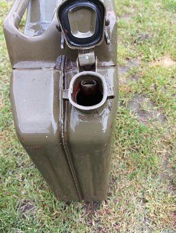 Plechový kanystr 20 l - 2