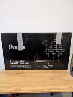 24"monitor iiyama ProLite + pivot - 2