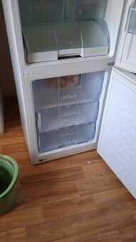 Lednice s mrazákem Beko - 2