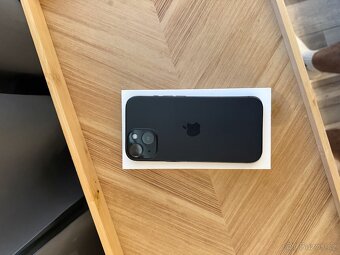 Apple iPhone 15 - 2
