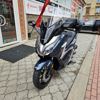 Honda Forza 300 ABS, 1. majitel, ČR, 1x kufr Honda,Cebia - 2
