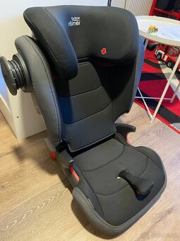 Autosedačka Britax Romer Kidfix III S Black - 2