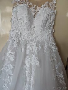 Svatební šaty sněhobílé vel. M-XL - 2