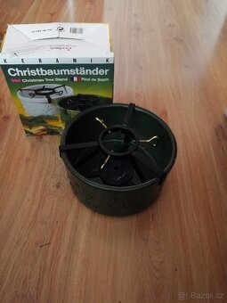 Stojánek na vánoční stromek - 2