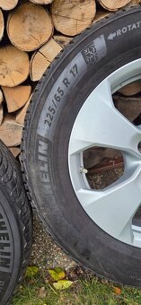 Toyota RAV4 - zimní pneu 225/65R17 - 2