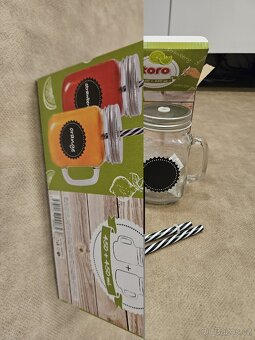 Sklenice s brčkem - 2