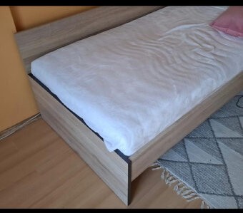 Postel rošt matrace zánovní LEVNĚ - 2